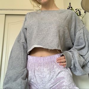 puff sleeve cropped sweatshirt